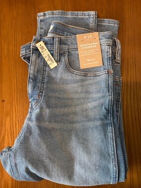 NWT Madewell Roadtripper women’s Stovepipe Light Blue Jeans - W28
